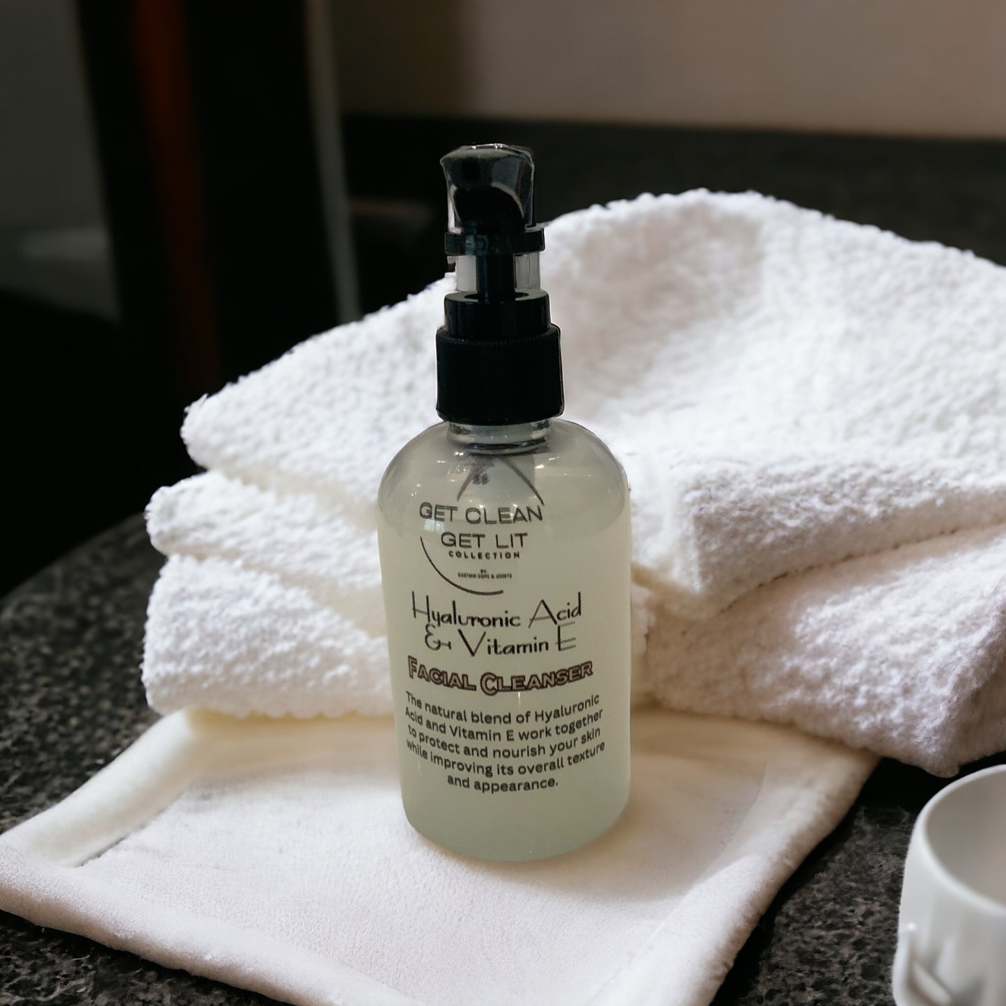 Hyaluronic Acid & Vitamin E Facial Cleanser